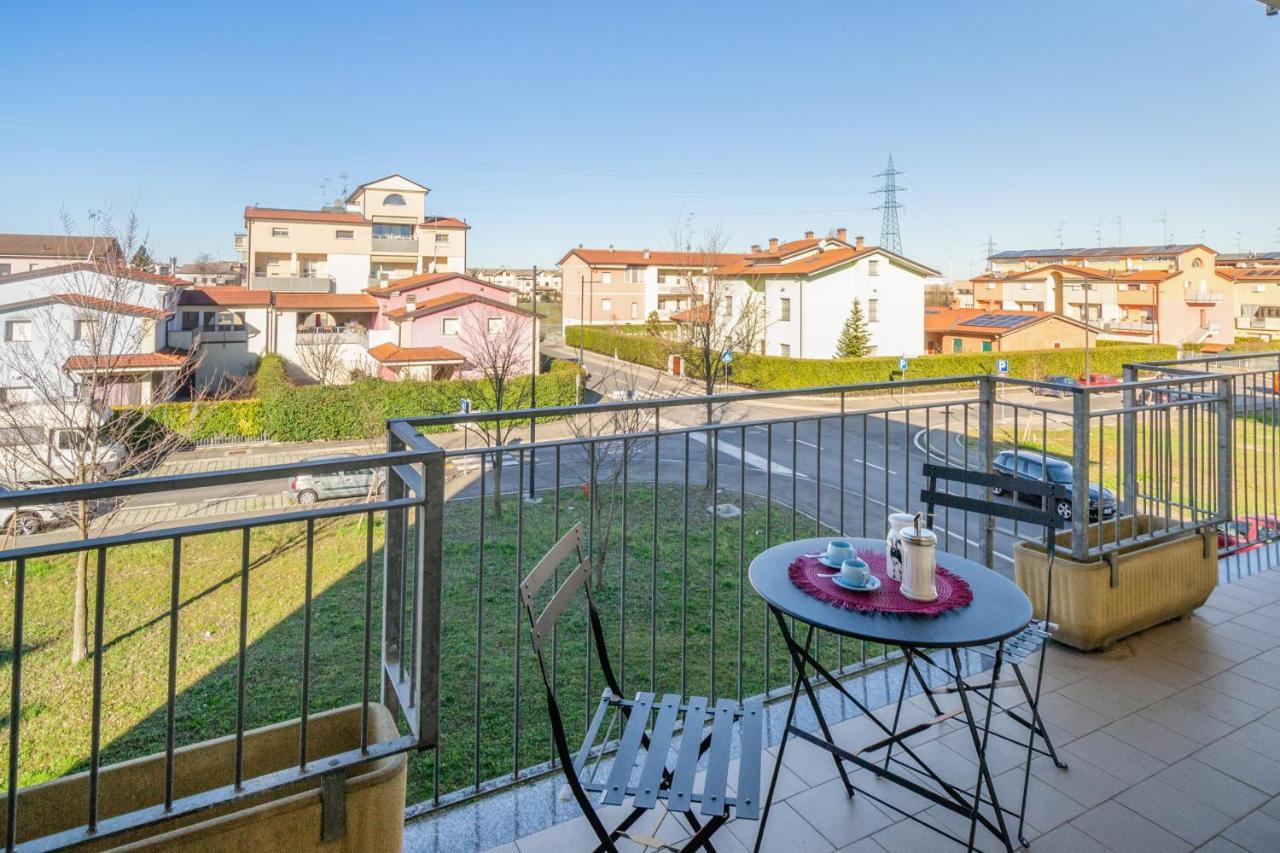 Parma Fiere Studio Con Parcheggio E Balcone Apartment Exterior foto