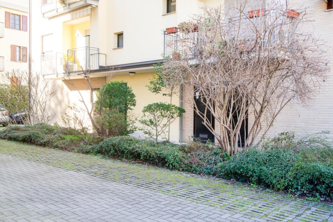 Parma Fiere Studio Con Parcheggio E Balcone Apartment Exterior foto